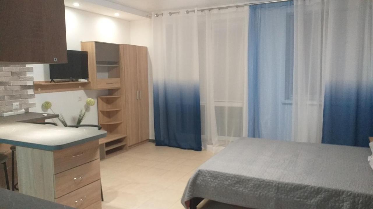 Apartamenti Mayak Apartment Oldenburg Bagian luar foto