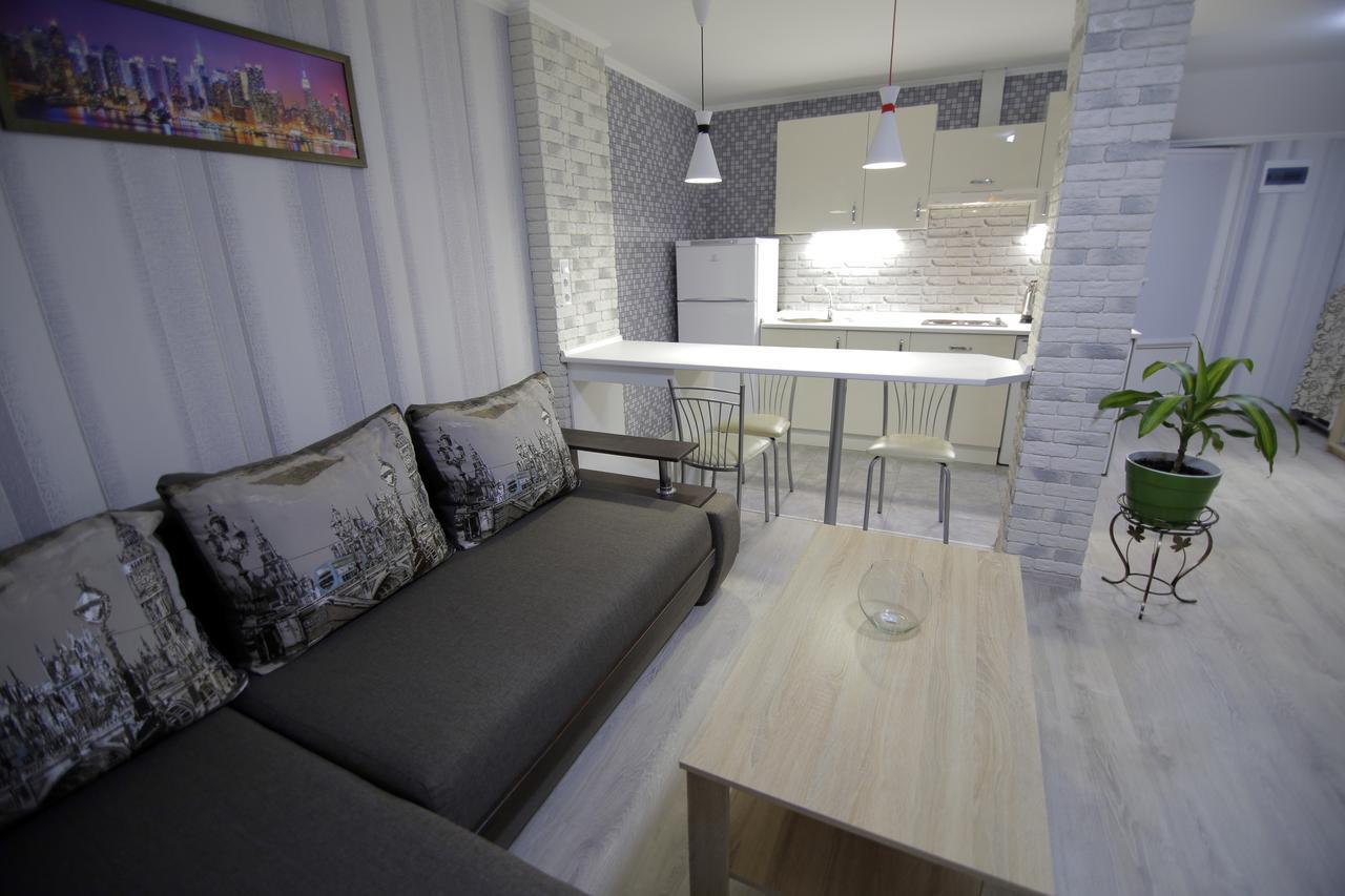 Apartamenti Mayak Apartment Oldenburg Bagian luar foto