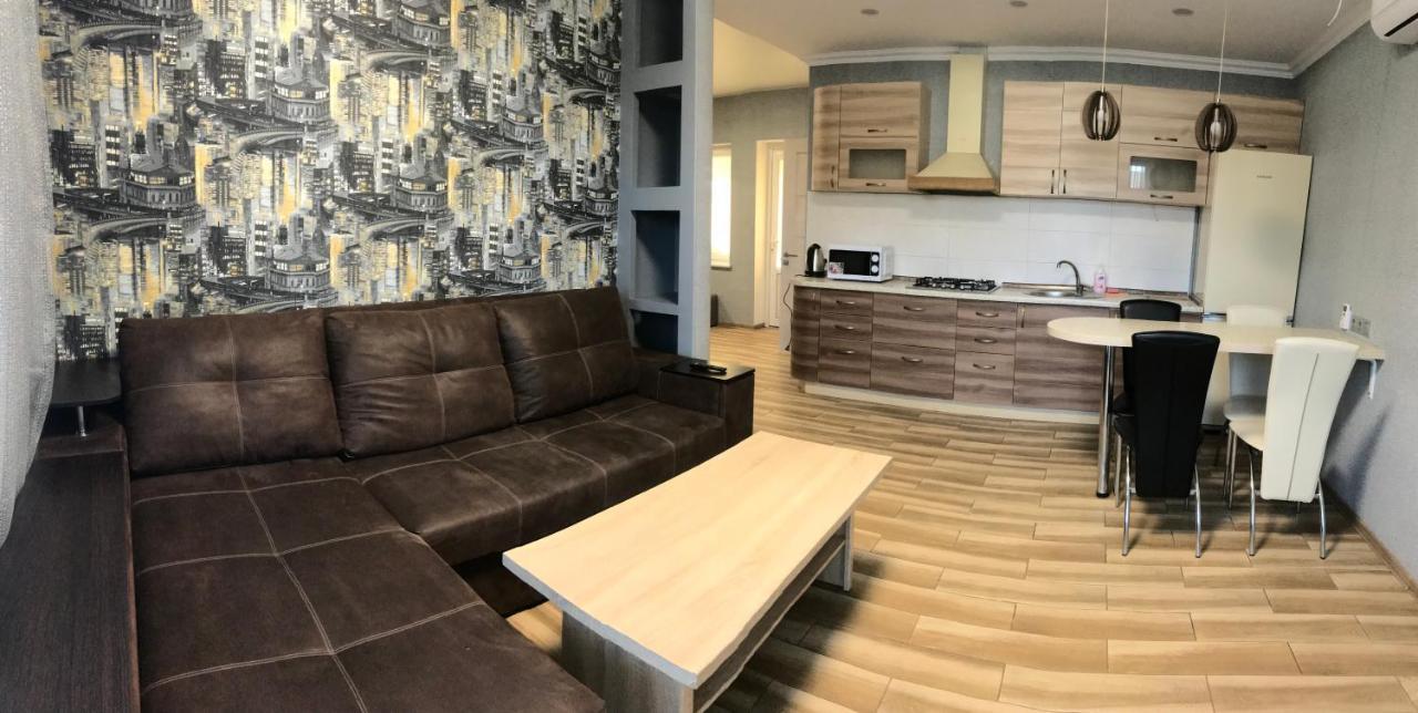 Apartamenti Mayak Apartment Oldenburg Bagian luar foto