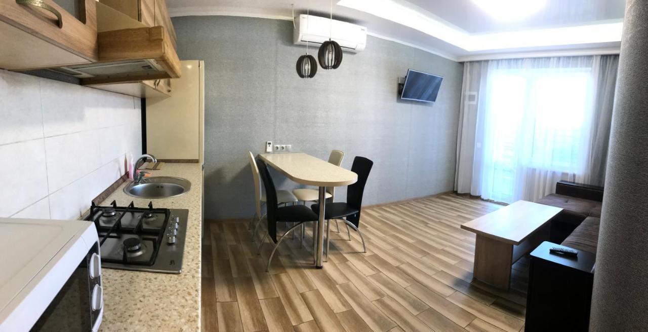 Apartamenti Mayak Apartment Oldenburg Bagian luar foto